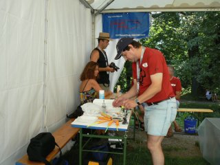 a:4:{s:4:"File";s:32:"../pictures/Event/Team2007_1.txt";s:5:"Title";s:0:"";s:4:"Text";s:146:"Bodypaintingweltmeisterschaft in Seeboden 2007 Mein Team und ich hatten wieder eine Mord`s Gaudi ( �bersetzung: Wir hatten furchtbar viel Spass)";s:5:"Titel";s:0:"";}